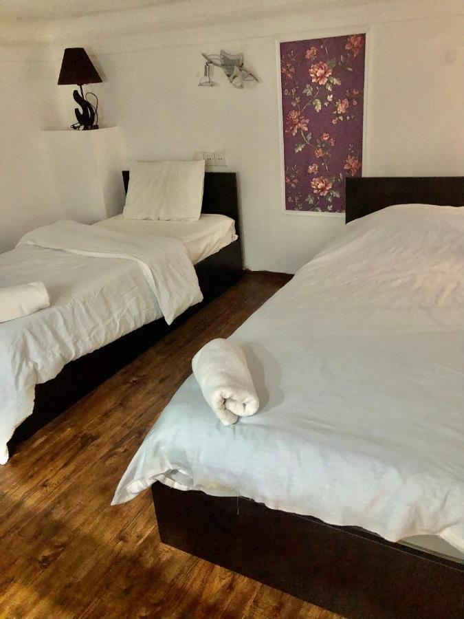 Mariam Hotel Tbilisi Esterno foto
