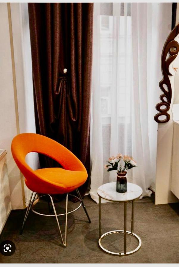Mariam Hotel Tbilisi Esterno foto